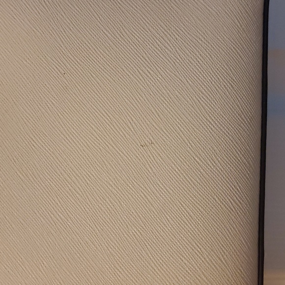 MICHEAL Micheal Kors Jet Set Tote - Picture 6 of 16